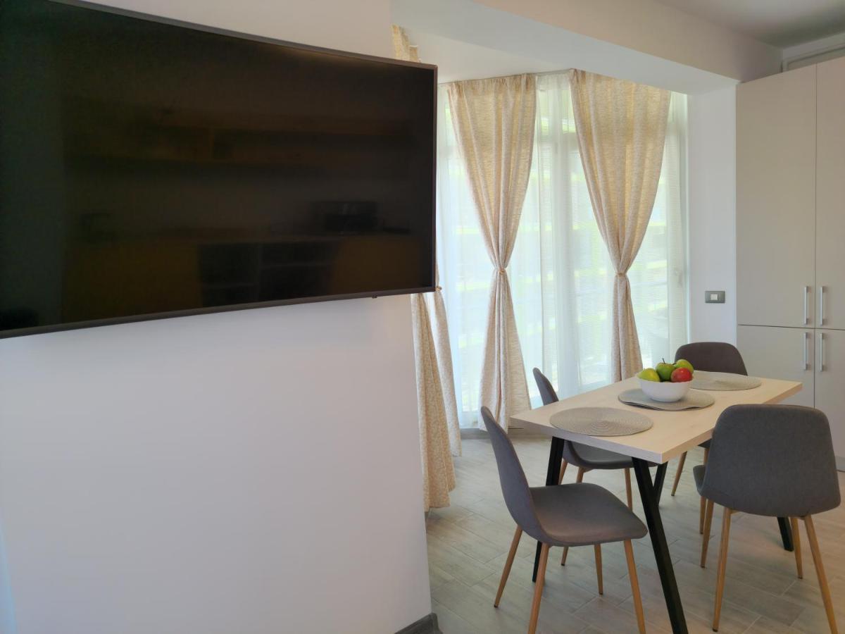 Cristalex Aparthotel & Spa Mamaia Nord 那沃达利 外观 照片