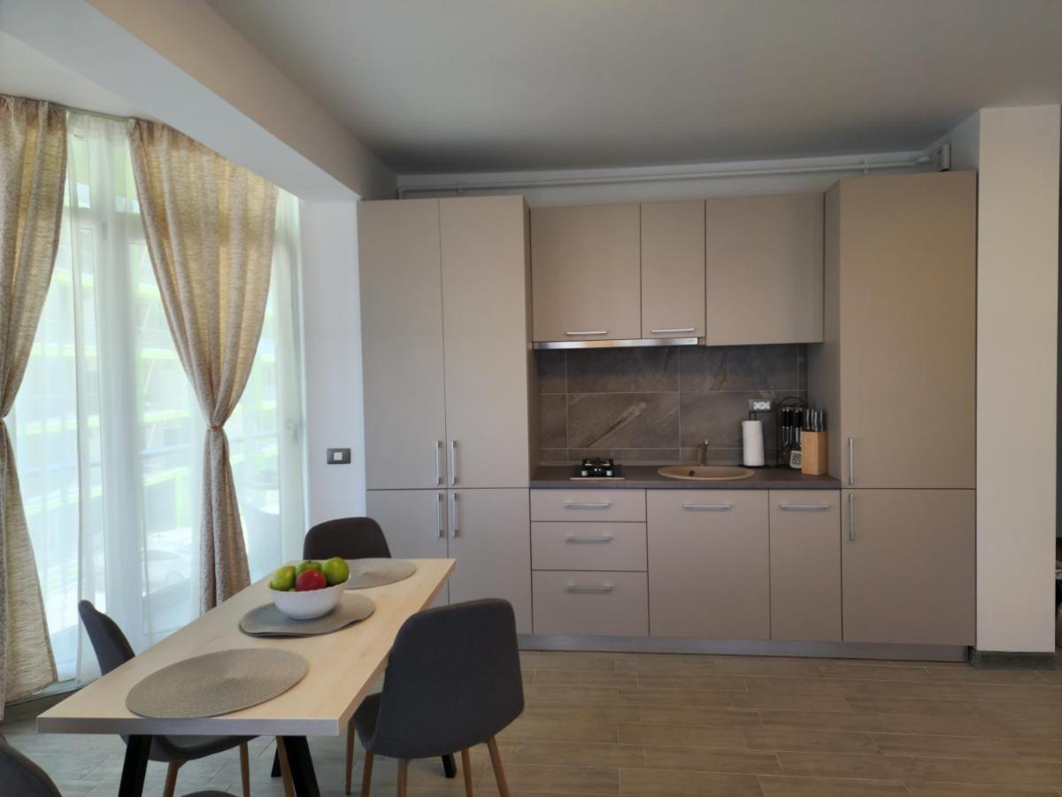 Cristalex Aparthotel & Spa Mamaia Nord 那沃达利 外观 照片
