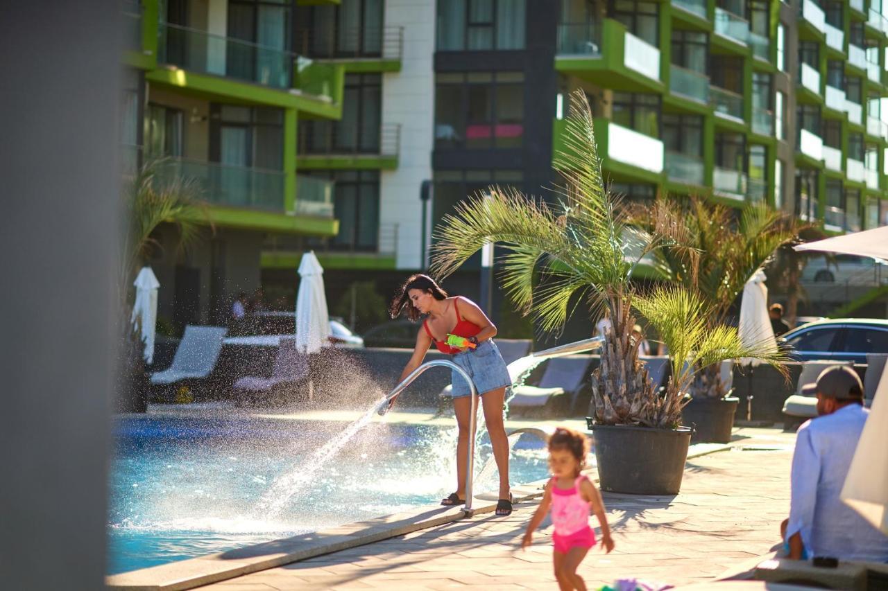 Cristalex Aparthotel & Spa Mamaia Nord 那沃达利 外观 照片
